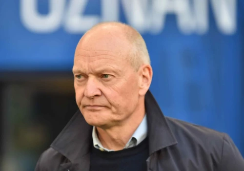 Lech Poznań nie nadaje się do Ligi Europy? Trener Frederiksen odpowiada