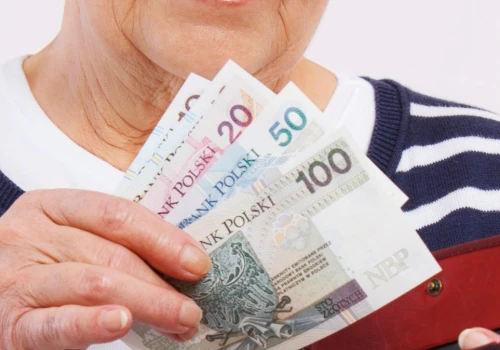 ZUS już wypłaca 1781 zł miesięcznie. Złóż wniosek, decyzja w 14 dni