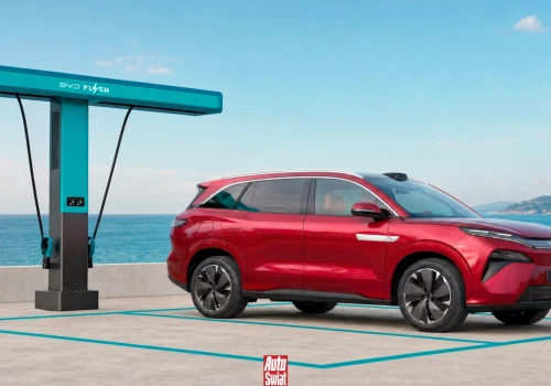 BYD stawia w Europie 3 tys. ładowarek, które naładują auto w 9 minut. Jest jeden haczyk