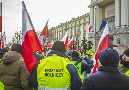 W Warszawie poleje się gnojówka? Rolnicy grzmią o „beczce prochu”