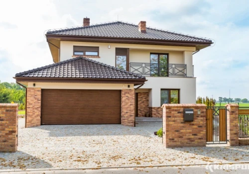 Dlaczego warto wybrać bramę garażową Krishome?