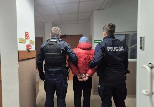 Wielka obława na Warmii i Mazurach. Policja zatrzymała blisko 100 poszukiwanych osób