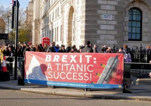 Twarde lądowanie Wielkiej Brytanii. „Najbardziej na brexicie stracili ci, którzy za nim głosowali”
