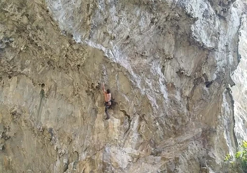 Łukasz Dudek sięga łańcucha „Hidden Secret Photo Project” 8c+ w Ospie
