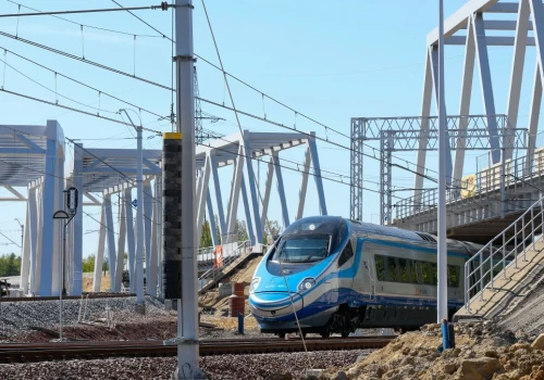 Pociągi na CMK pojadą z prędkością ponad 300 km/h? Mamy stanowisko