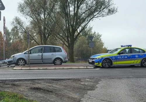 W Ujrzanowie doszło do zderzenia dwóch pojazdów