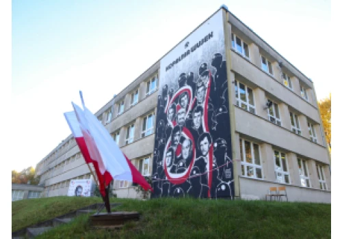 W Dąbrowie Górniczej powstał mural poświęcony górnikom z kopalni Wujek