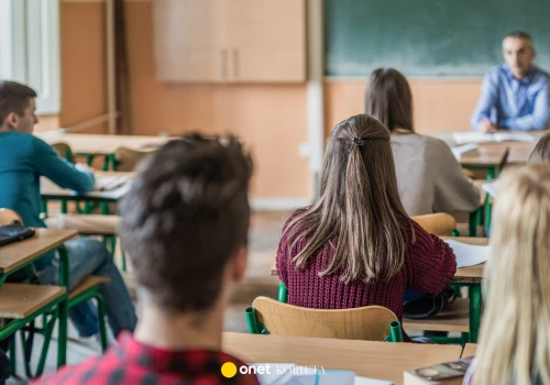 Rewolucja w lekturach. MEN chce zostawić w liceach tylko cztery obowiązkowe tytuły