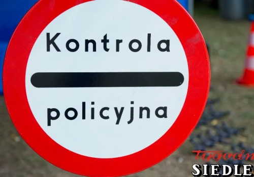 Pijany kierowca uciekał przed policją na S17. Miał 1,7 promila