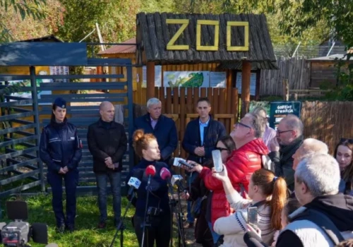 Zwrot w sprawie zoo w Łącznej. Pracownicy wracają, transporty zwierząt wstrzymane