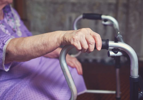Wchodzą duże zmiany. Więcej osób otrzyma 500 zł miesięcznie
