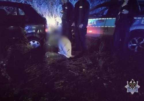 120-kilometrowy pościg przez kilka powiatów. Jest nagranie z nocnej akcji