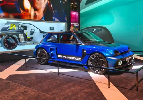 Renault 5 Turbo 3E za ponad 350 tys. euro. Takie ceny przewiduje szef koncernu
