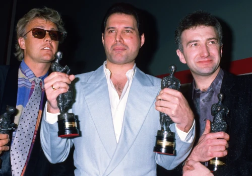 John Deacon odszedł z Queen i zniknął ze sceny. "Pewnie siedzi i liczy swoje pieniądze"