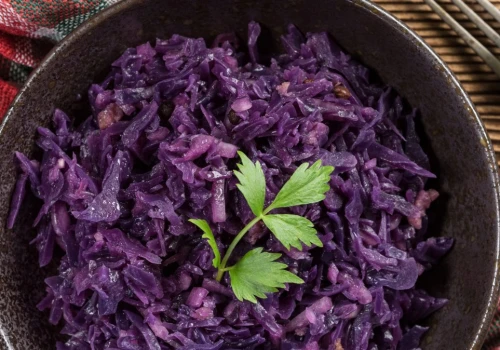 Bawarski rotkohl bije na głowę modrą kapustę. Do obiadu nie ma nic lepszego