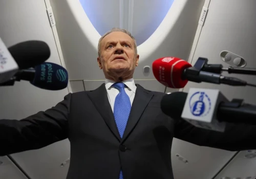 Tusk zapowiada „wysadzenie z siodła” Święczkowskiego