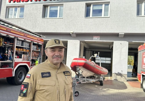 Konin. Strażacy pokazują, gdzie się ukryć i jak reagować w sytuacji kryzysowej