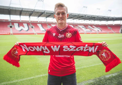 Świderski wygwizdany przez kibiców Widzewa