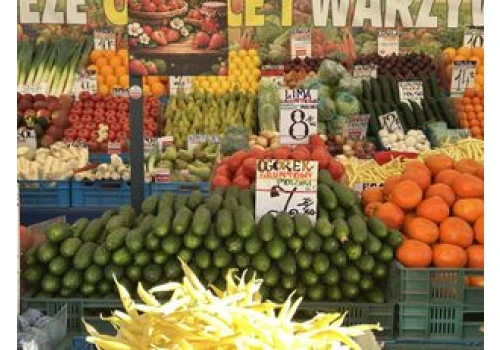 Ceny owoców i warzyw na kieleckich bazarach. Po ile dynie, pomidory, ogórki, brokuły i jabłka?