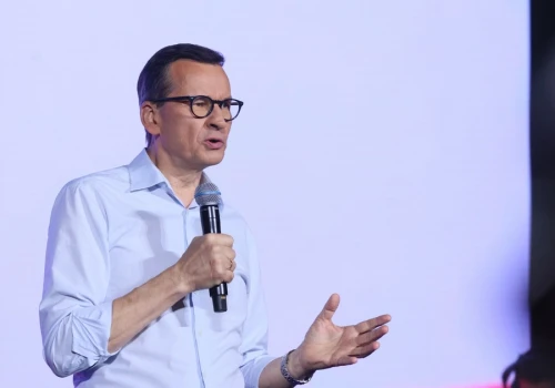 "Ten szalbierz". Mateusz Morawiecki mówi o Donaldzie Tusku