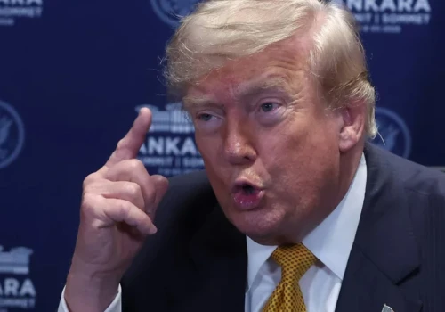 Trump oskarża Ukrainę o handel podarowaną bronią