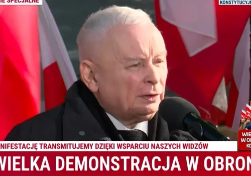 Kaczyński: Tusk odrzuca prawo i niszczy finanse. To rząd zewnętrzny