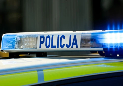 Warszawska policja nie chciała ukarać pirata drogowego w swoich szeregach. Trzeba było nagłośnić sprawę