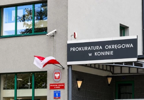 Groźby wobec szkół w Koninie. Prokuratura zabrała głos w sprawach nieletnich