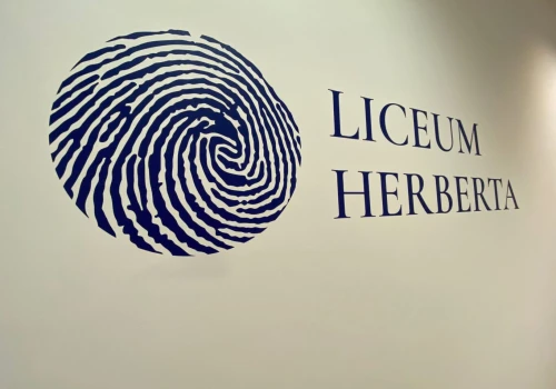 Czy Zbigniew Herbert wciąż przemawia do młodych?