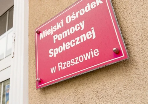 MOPS Rzeszów prowadzi rekrutację. Sprawdź wymagania i zarobki