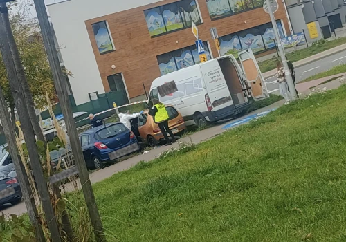 Dramat w Rzeszowie na nowym osiedlu. Mężczyzna postrzelił się w samochodzie