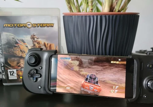 Sprawdziłem emulator PS3 na Androidzie. Surrealistyczne doświadczenie