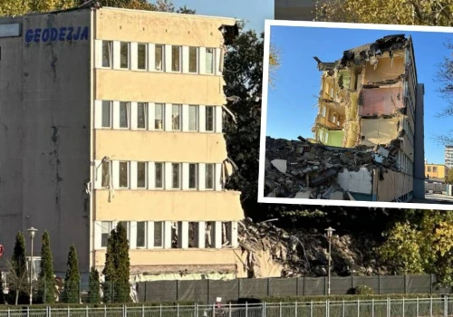 Biurowiec przez lata stał nad Odrą. Znika w szybkim tempie