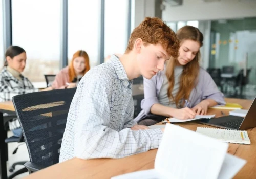 Ile student może zarobić bez zakładania firmy w 2026 roku?