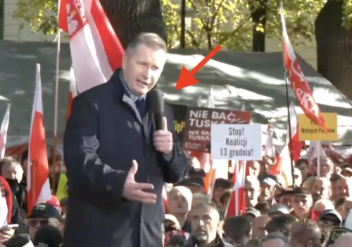 Pobudzony Czarnek złapał mikrofon i wrzeszczał pod TK. „Nas się boją, was się boją!”