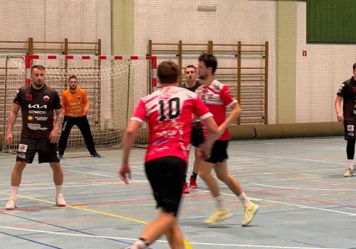 Start Konin walczył do końca, ale przegrał z MKS Wieluń. Trener wskazał, czego zabrakło