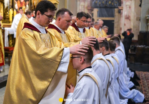 Ksiądz wychowuje przyszłych księży. Mówi, czym powinni się cechować