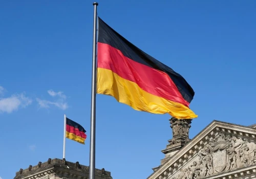 AfD i blok Merza tracą w sondażach. Ekspert wskazuje jedyne optymalne rozwiązanie