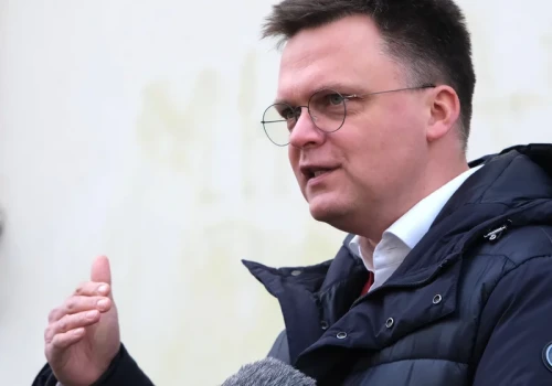 Hołownia ambasadorem w Watykanie? W tle mogą być obawy o jego rozmowy z Morawieckim