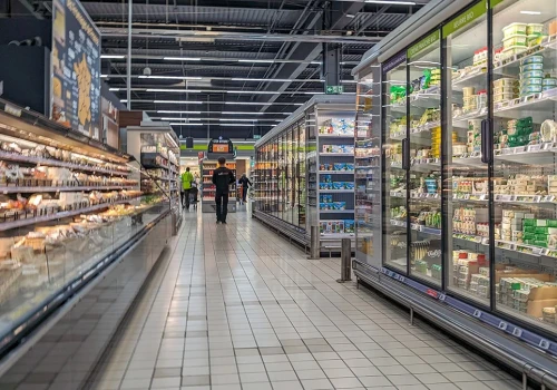 Hakerzy podgrzali lodówki w setkach sklepów. Straty idą w miliony