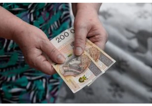 Zmiany dla miliona emerytów. Dostaną dwa przelewy w październiku