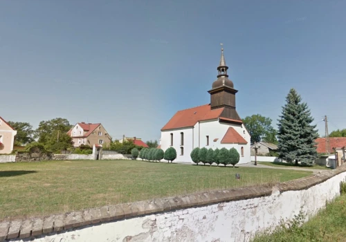 Kiedyś tętniła życiem, dziś nie mieszka tu nikt. Z polskiej wsi zniknęły nawet domy