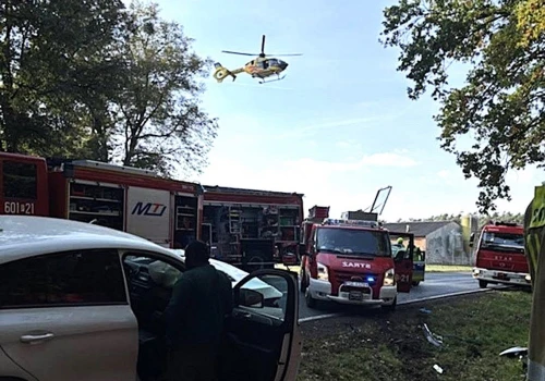 Tragiczny finał wypadku w Gajewie. Nie żyją dwie osoby. Śmigłowiec LPR na miejscu