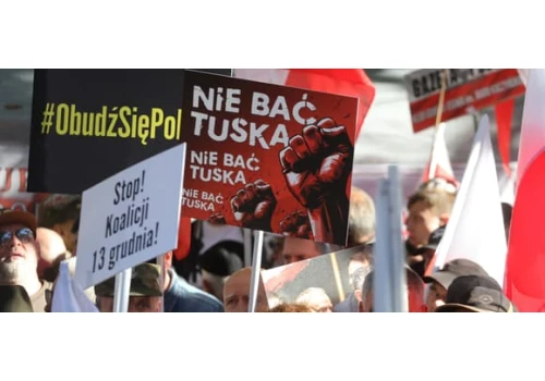 Mężczyzna, który zaatakował policjantkę pod TK, zwolniony do domu
