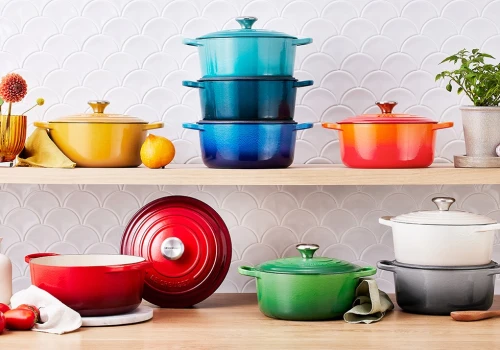 Le Creuset kusi kolorami, aż ciężko się zdecydować. Nie martw się, AI zrobi to za Ciebie