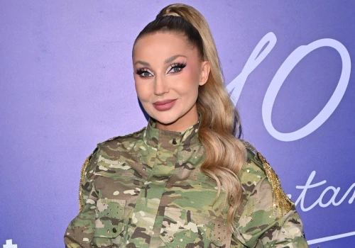 Tak wygląda Cleo, gdy znika sceniczny makijaż i długi kucyk. Trudno oderwać wzrok