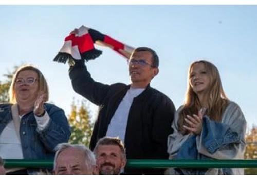 Kibice na meczu AKS 1947 Busko-Zdrój – Hetman Zamość w Betclic 3. Lidze. Byliście na tym spotkaniu? To poszukajcie się na zdjęciach