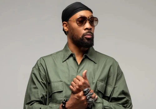 RZA wpadł w panikę, gdy dowiedział się, komu sprzedano album Wu-Tang Clanu. „Możemy się z tego wycofać?”