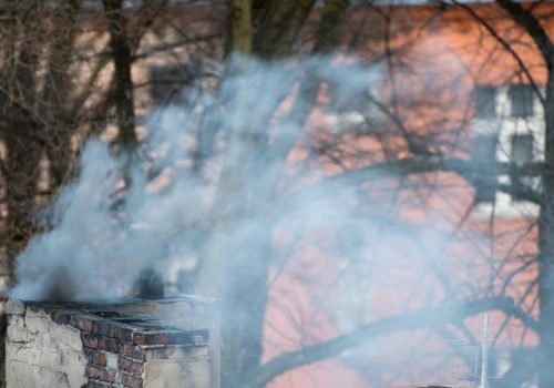 Pozwy o Czyste Powietrze. "Fundusze kwestionują koszty inwestycji"