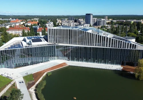 Rozpoczyna się polski szczyt cyfrowy. Kluczowe debaty odbywają się u nas